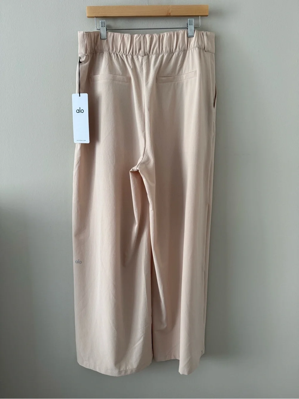 NWT - Alo - High-Waist Dreamscape Trouser - Macadamia